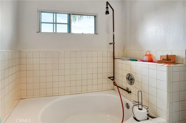 12161 Napoli Dr, Cerritos, CA 90703 - bathroom with a garden tub