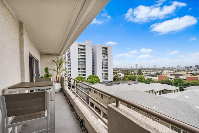 1131 Alta Loma Rd Unit 207, West Hollywood, CA 90069 - balcony with a view of city