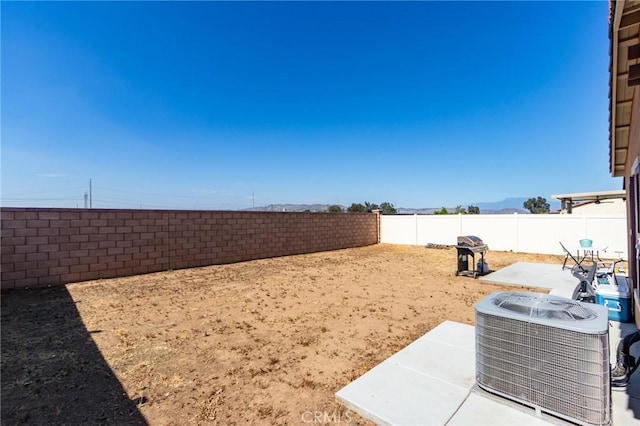 28420 Abbey Ln, Menifee, CA 92585 - fenced backyard featuring a patio area