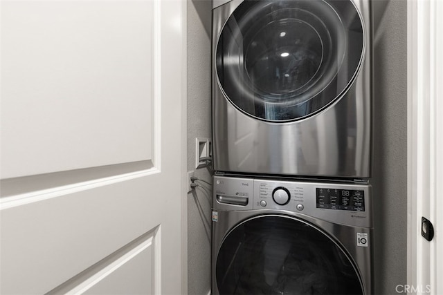 9384 Calm Water Pl, Rancho Cucamonga, CA 91730 - washroom with stacked washer / drying machine