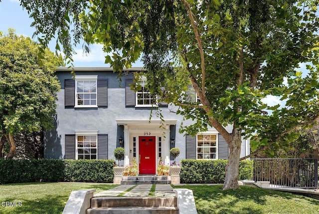 232 Glen Summer Rd, Pasadena, CA 91105 - view of front facade featuring stucco siding and a front lawn