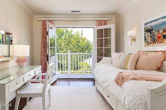 232 Glen Summer Rd, Pasadena, CA 91105 - bedroom with crown molding and wood finished floors