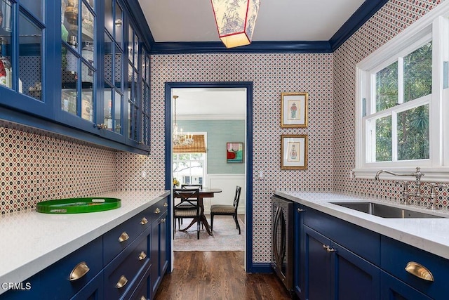 232 Glen Summer Rd, Pasadena, CA 91105 - kitchen featuring crown molding, blue cabinetry, light countertops, healthy amount of natural light, and wallpapered walls