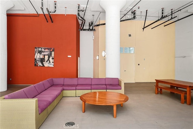 200 N San Fernando Rd Unit 202, Los Angeles, CA 90031 - lobby featuring a high ceiling