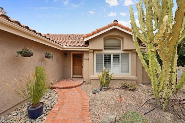 1642 Marbella Dr, Vista, CA 92081 - entrance to property featuring stucco siding and a tile roof