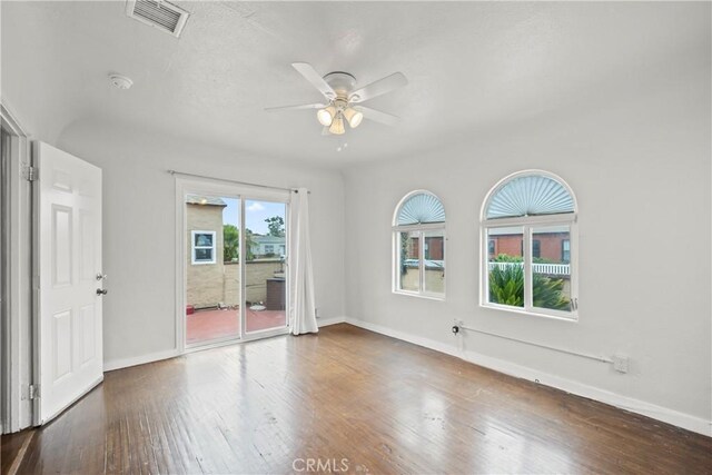 621 S Burris Ave, Compton, CA 90221 - unfurnished room featuring a ceiling fan, a smoke detector, and hardwood / wood-style floors