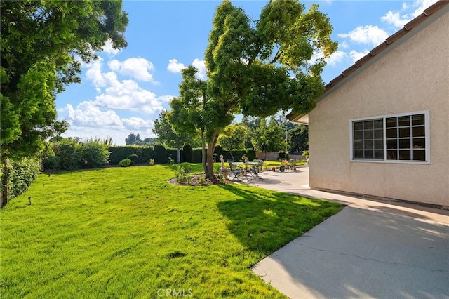 323 N Hacienda Ave, Glendora, CA 91741 - view of yard with a patio area