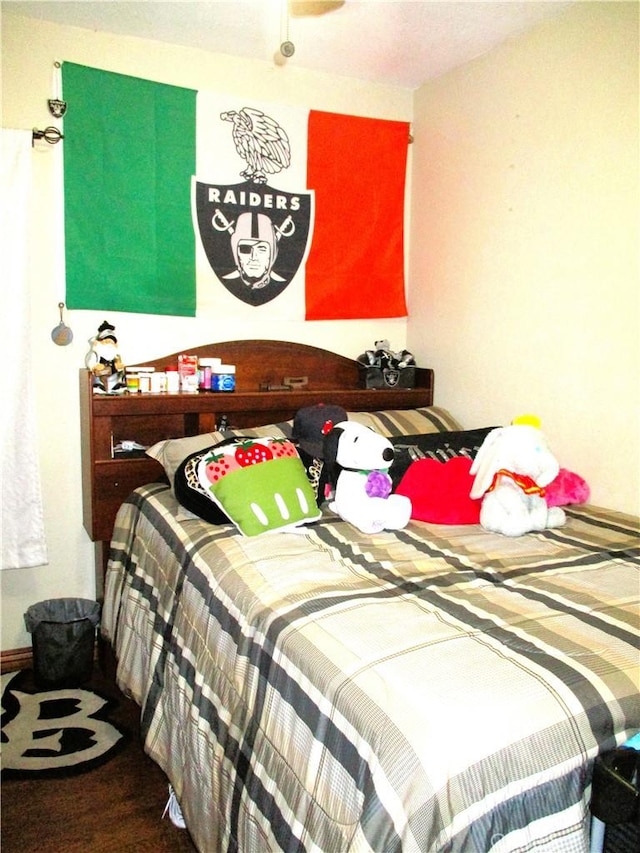 2713 E Monroe St, Long Beach, CA 90810 - bedroom with wood finished floors