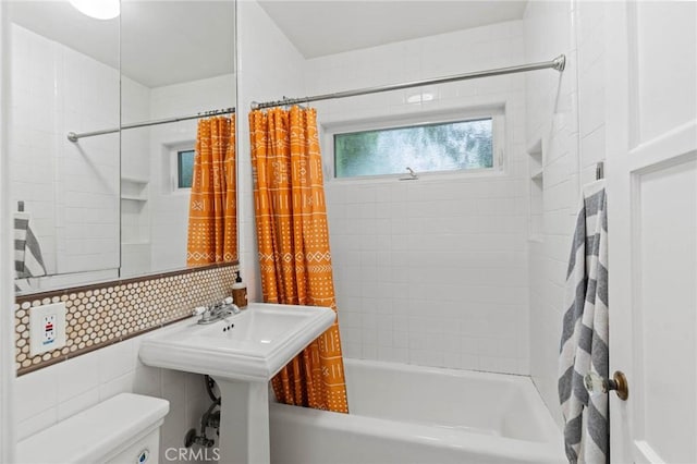 4514 Cedros Ave, Sherman Oaks, CA 91403 - bathroom with tile walls and shower / bathtub combination with curtain
