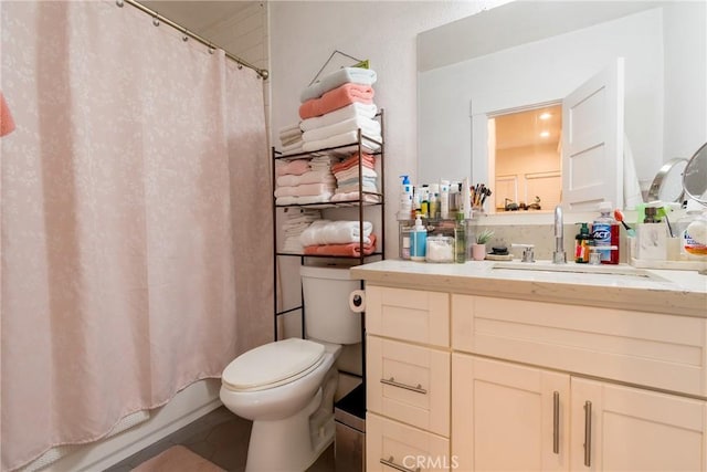 1517 E 1st St, Long Beach, CA 90802 - bathroom featuring vanity and toilet