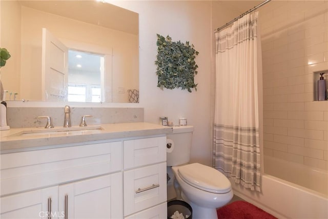 1517 E 1st St, Long Beach, CA 90802 - full bathroom featuring vanity and shower / tub combo with curtain