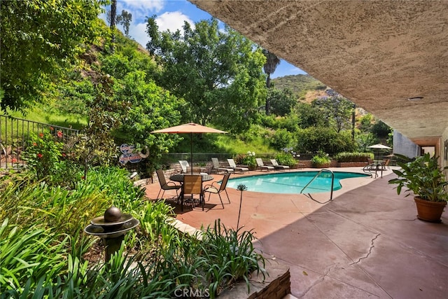 2700 Cahuenga Blvd E Unit 3104, Los Angeles, CA 90068 - view of pool with a patio