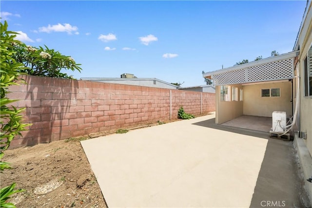2047 Delford Ave, Duarte, CA 91010 - fenced backyard featuring a patio