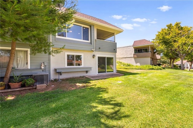 22271 Caminito Danubo, Laguna Hills, CA 92653 - back of property featuring a lawn