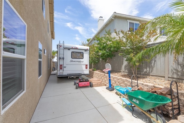 40433 Wgasa Pl, Temecula, CA 92591 - fenced backyard with a patio area