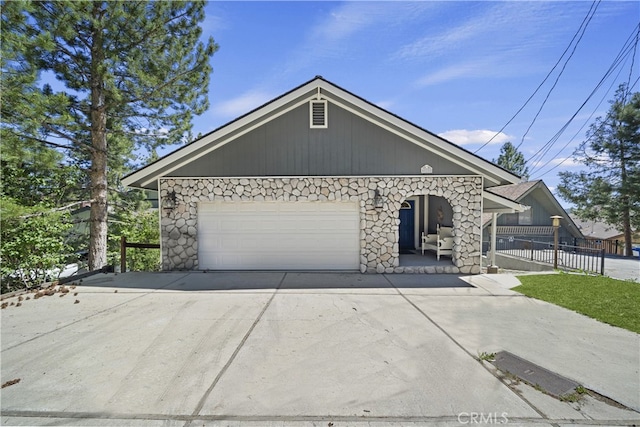 40258 Narrow Ln, Big Bear Lake, CA 92315 - photo 3