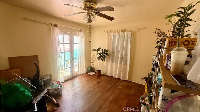 1518 E Luray St, Long Beach, CA 90807 - sitting room featuring wood finished floors and a ceiling fan