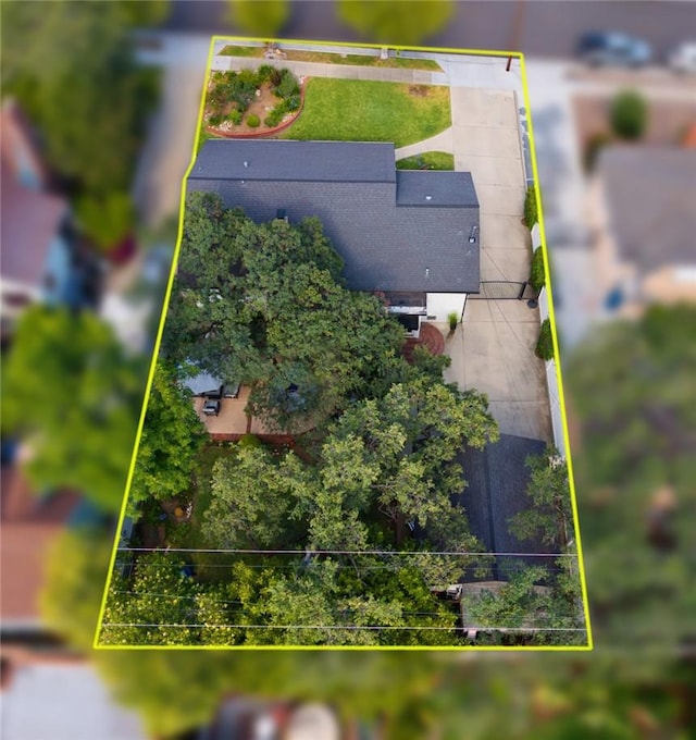 365 N Ivy Ave, Monrovia, CA 91016 - aerial view of property and surrounding area