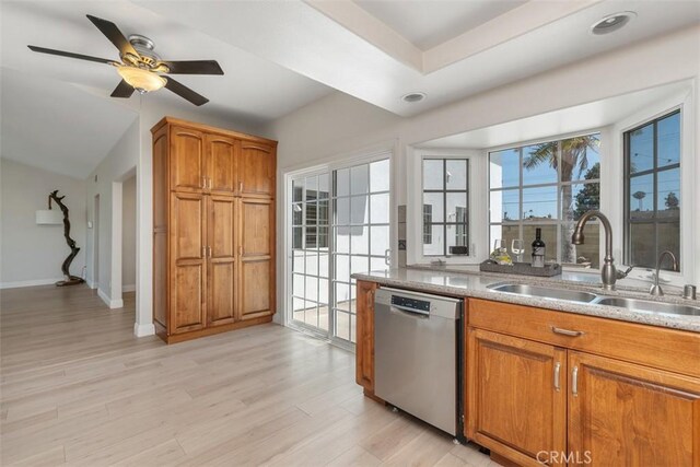 1675 New Hampshire Dr, Costa Mesa, CA 92626 - photo 6