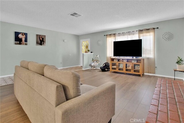 9431 7th Ave, Hesperia, CA 92345 - photo 4