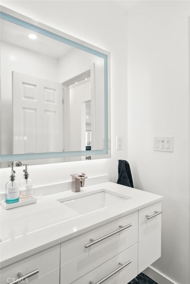 1954 Shipway Ave, Long Beach, CA 90815 - bathroom featuring vanity