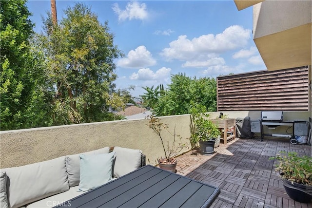 11445 Moorpark St Unit 12, Studio City, CA 91602 - view of patio with outdoor dining area
