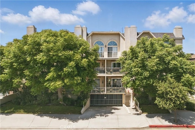 11445 Moorpark St Unit 12, Studio City, CA 91602 - view of building exterior