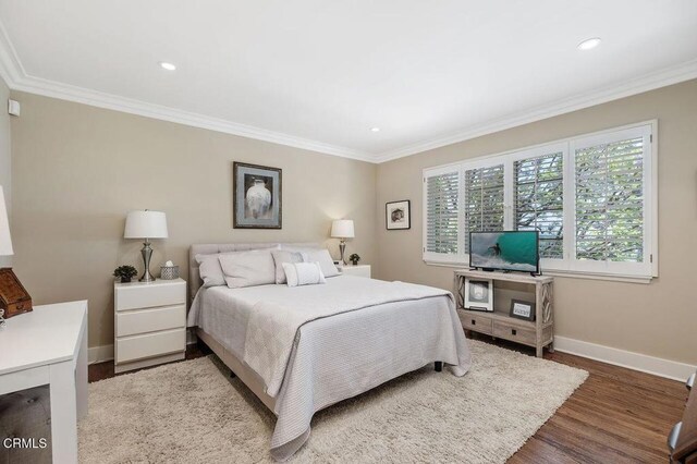 320 N San Rafael Ave, Pasadena, CA 91105 - bedroom featuring wood finished floors, crown molding, and recessed lighting