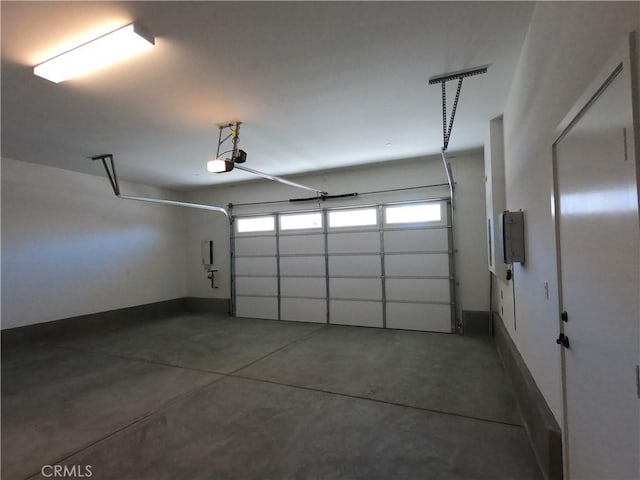 39460 Chamise St, Temecula, CA 92591 - garage featuring a garage door opener