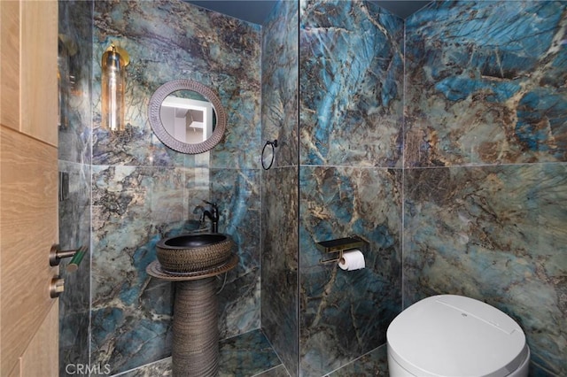 3233 Tareco Dr, Los Angeles, CA 90068 - bathroom featuring tile walls and toilet