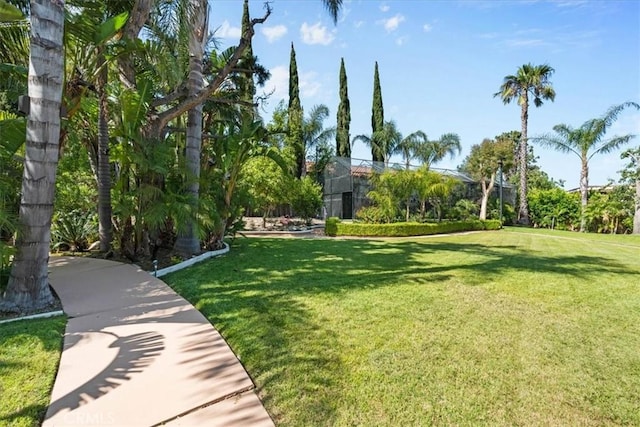 10920 Beechwood Dr, Rancho Cucamonga, CA 91737 - view of community with a yard