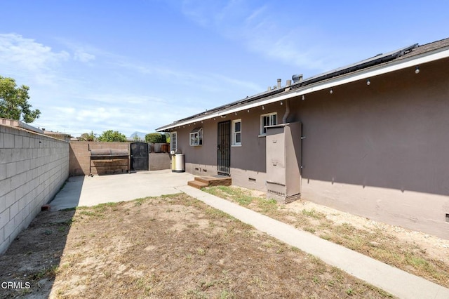 272 E 69th St, Long Beach, CA 90805 - view of yard with a patio
