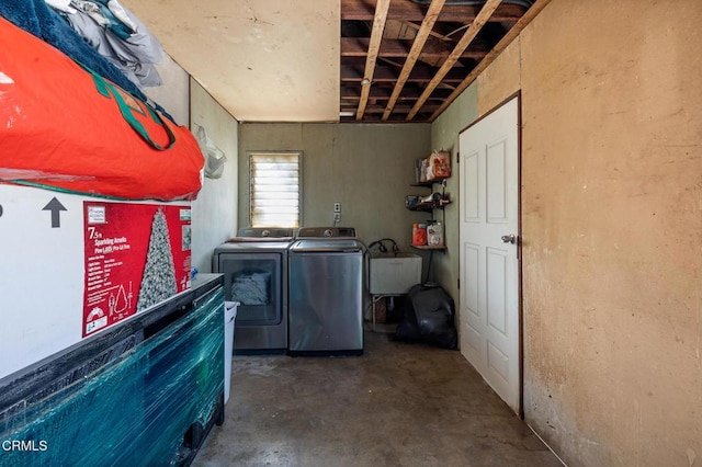 272 E 69th St, Long Beach, CA 90805 - laundry area with washer and dryer