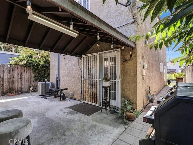 10316 S San Pedro St, Los Angeles, CA 90003 - view of patio
