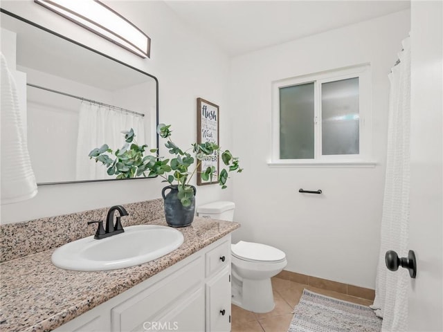1263 Bundy Ave, Clovis, CA 93611 - full bath featuring tile patterned flooring and vanity