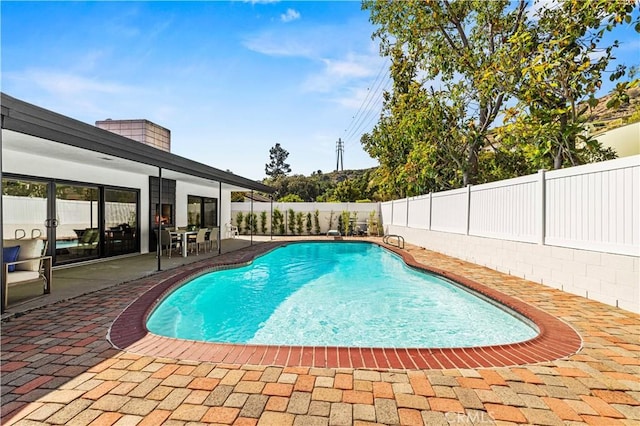 2414 Las Positas Rd, Glendale, CA 91208 - view of swimming pool featuring a fenced backyard and a patio area