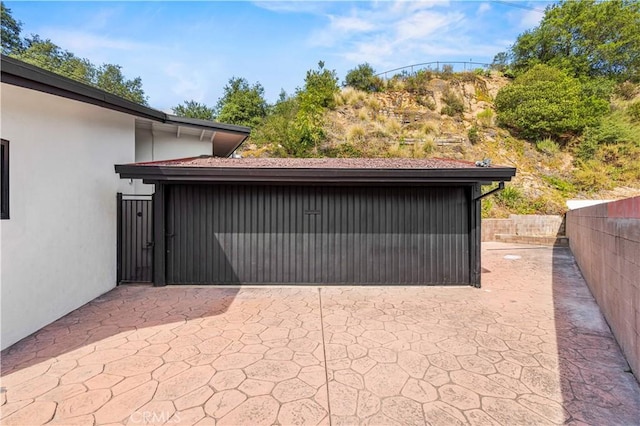 2414 Las Positas Rd, Glendale, CA 91208 - view of patio
