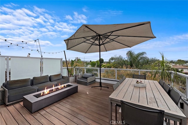 4151 Redwood Ave Unit 106, Los Angeles, CA 90066 - deck with an outdoor living space with a fire pit