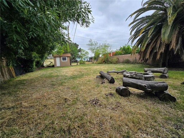 901 Hazel Ave, San Bernardino, CA 92410 - photo 16