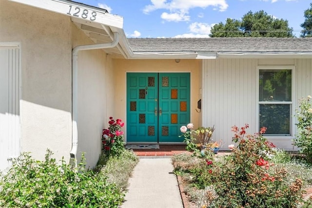 1283 W Newport St, San Luis Obispo, CA 93405 - entrance to property with roof with shingles
