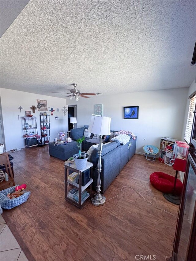 1140 Front St, Livingston, CA 95334 - photo 8