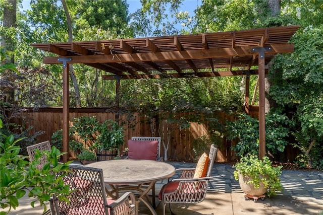 17 Arminta Ct, Chico, CA 95928 - view of patio with a pergola and outdoor dining space