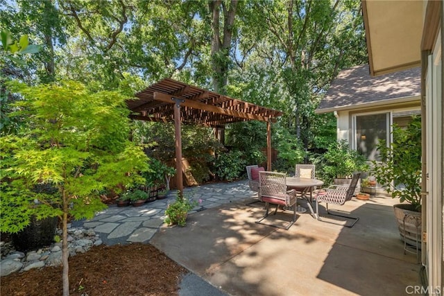 17 Arminta Ct, Chico, CA 95928 - view of patio / terrace featuring a pergola and outdoor dining area