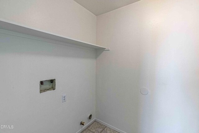 4810 Bluestone Dr, Bakersfield, CA 93311 - laundry area featuring washer hookup and gas dryer hookup