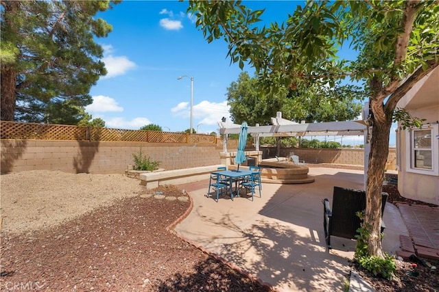 44559 Aspen St, Lancaster, CA 93535 - fenced backyard with a patio