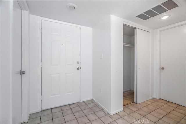 44738 Foxboro Ct, Lancaster, CA 93535 - foyer entrance featuring light tile patterned floors