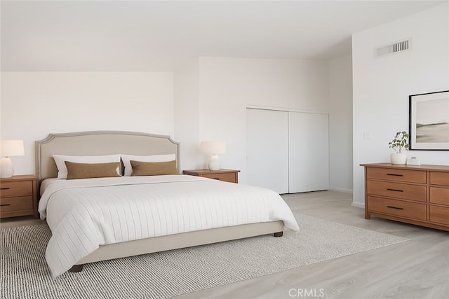 44738 Foxboro Ct, Lancaster, CA 93535 - bedroom featuring light wood-style floors and a closet