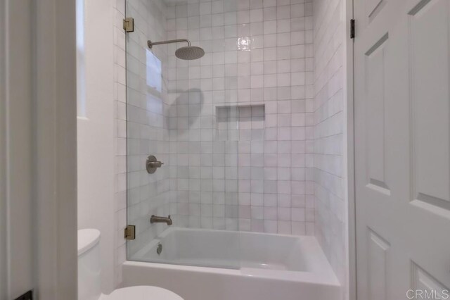 2850 Palmetto Point Ct, Chula Vista, CA 91915 - full bath featuring toilet and  shower combination