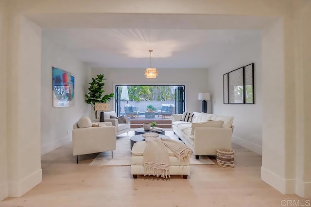 2850 Palmetto Point Ct, Chula Vista, CA 91915 - living room with baseboards and light wood-type flooring