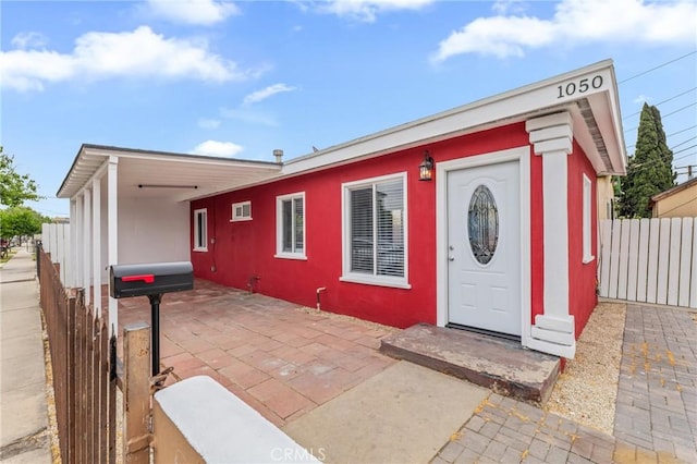 1048 S Record Ave, East Los Angeles, CA 90023 - view of front facade with a patio area